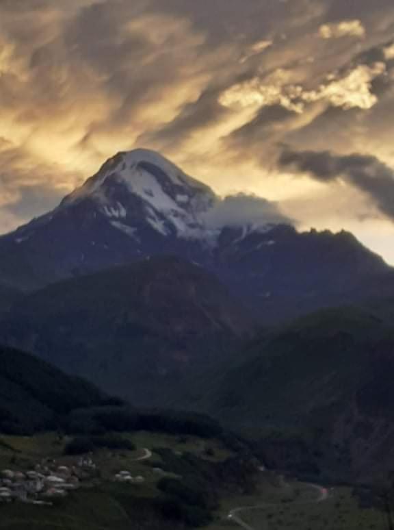 Bana Otel Kazbegi Dış mekan fotoğraf